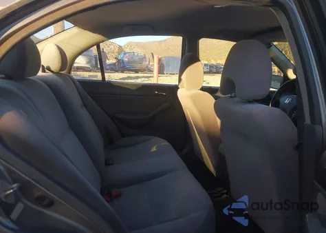 2005 Honda Civic Lx from USA, damaged, VIN 2HGES16625H630981